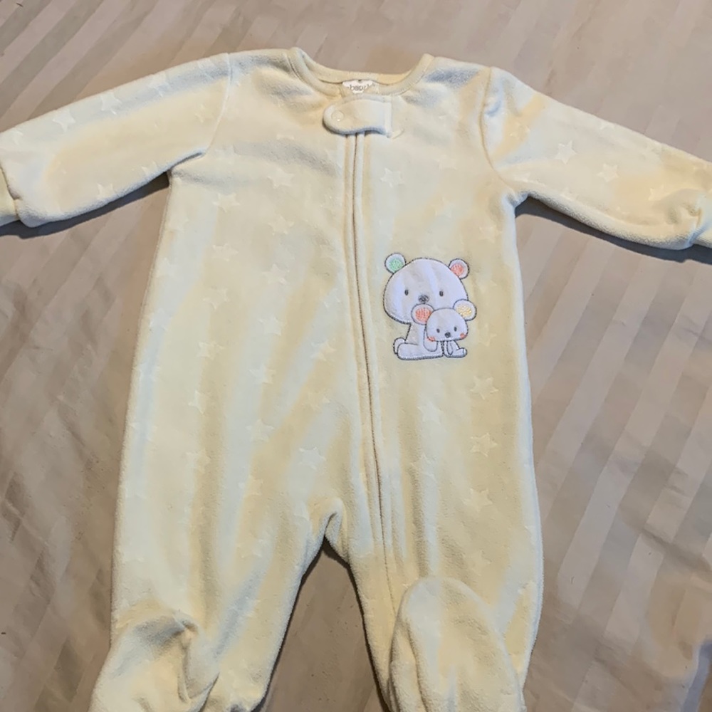 Absorba yellow zip up pajamas size 3-6months